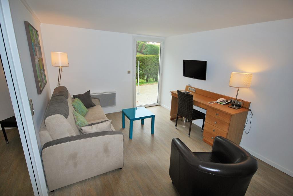 אוז'ני-לה-בן Hotel Le Relais Des Champs מראה חיצוני תמונה