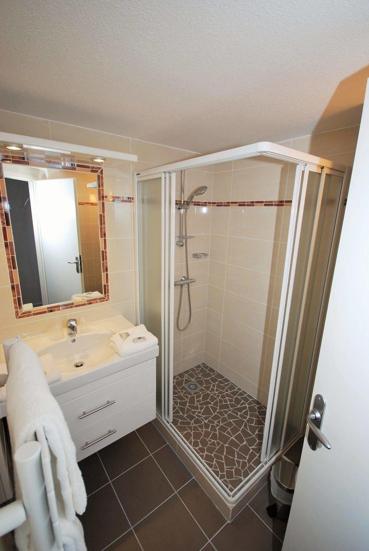 אוז'ני-לה-בן Hotel Le Relais Des Champs מראה חיצוני תמונה