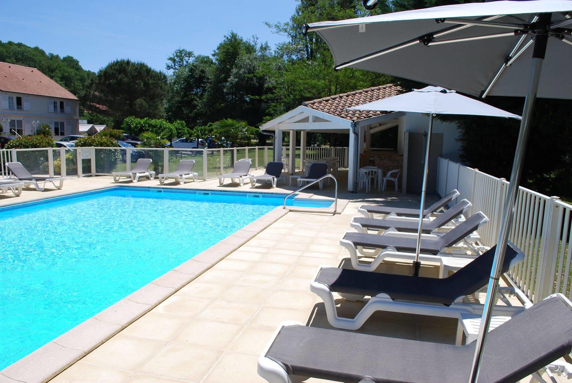אוז'ני-לה-בן Hotel Le Relais Des Champs מראה חיצוני תמונה