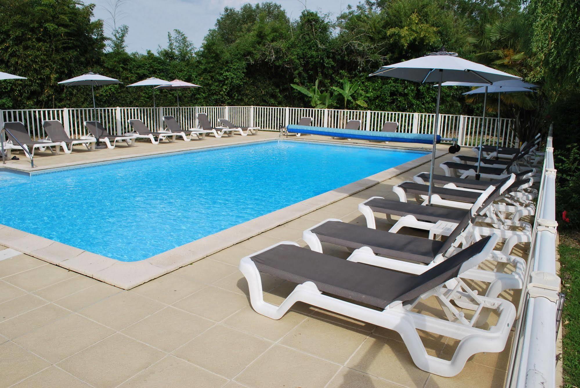 אוז'ני-לה-בן Hotel Le Relais Des Champs מראה חיצוני תמונה