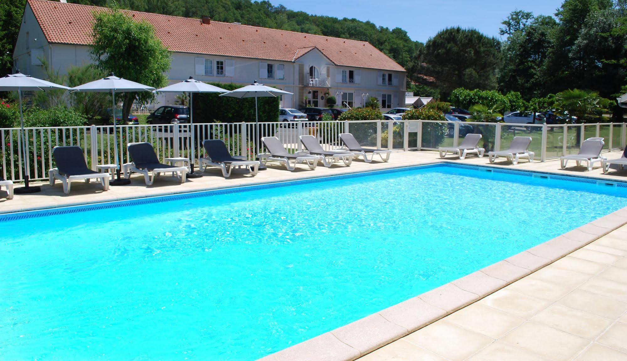 אוז'ני-לה-בן Hotel Le Relais Des Champs מראה חיצוני תמונה
